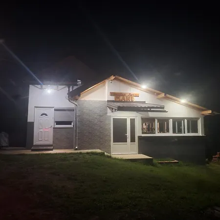 Vikendica Avram-plane Plane