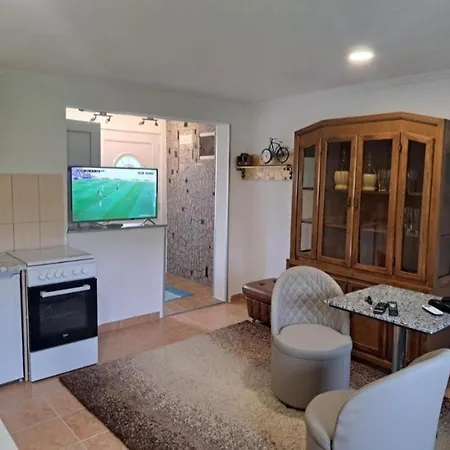 Vikendica Avram-plane Holiday home
