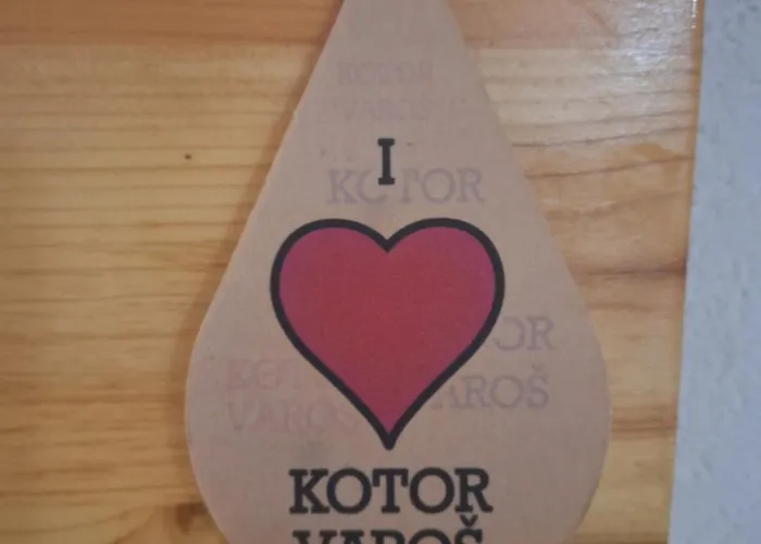 Vikendica Avram-plane Hébergement de vacances *