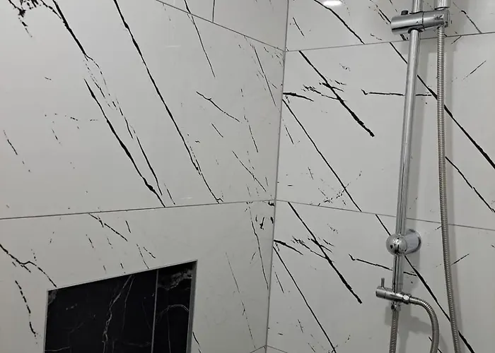 Vikendica Avram-plane Plane